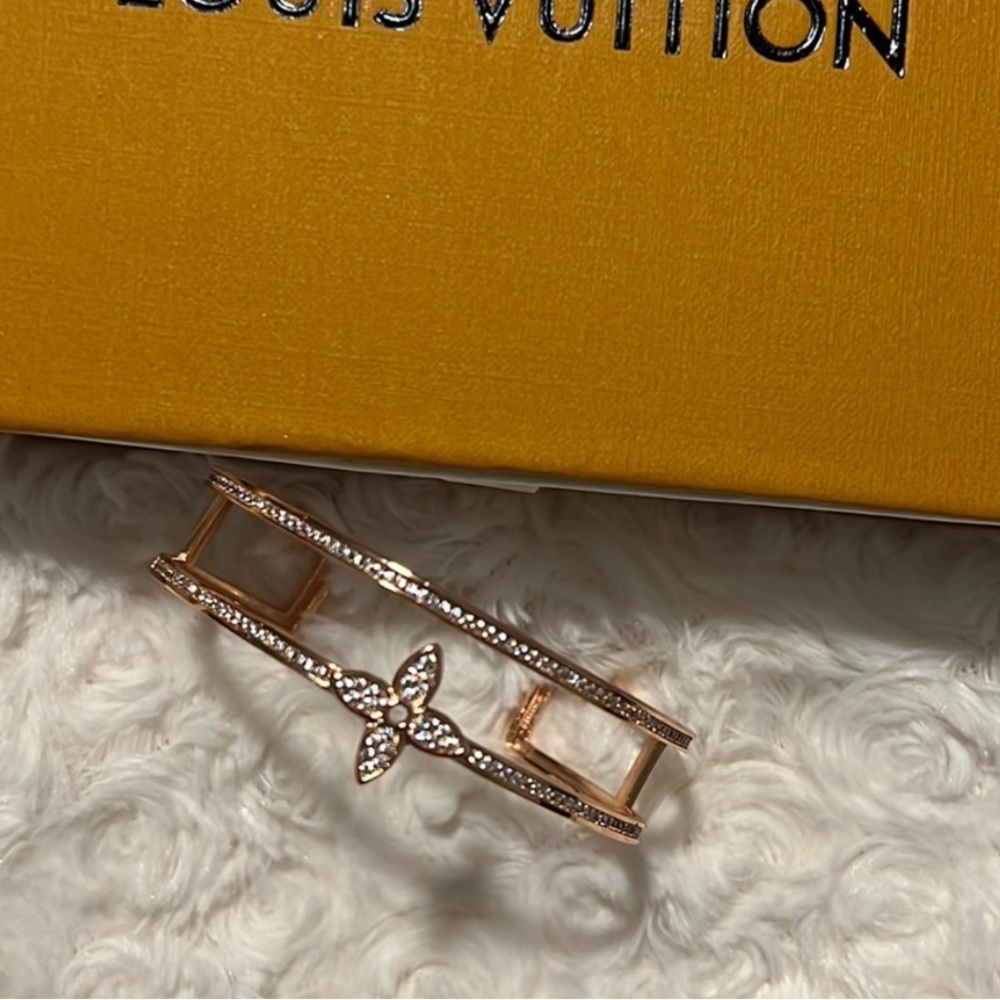 Blossom LV adjustable bangle